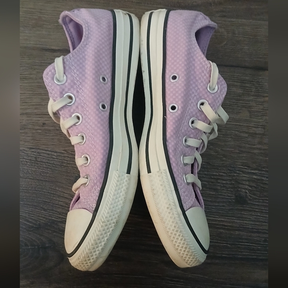 Converse Chuck Taylor All Star Checkered Classic Amythest Sneakers Size 7.5 - Picture 2 of 9